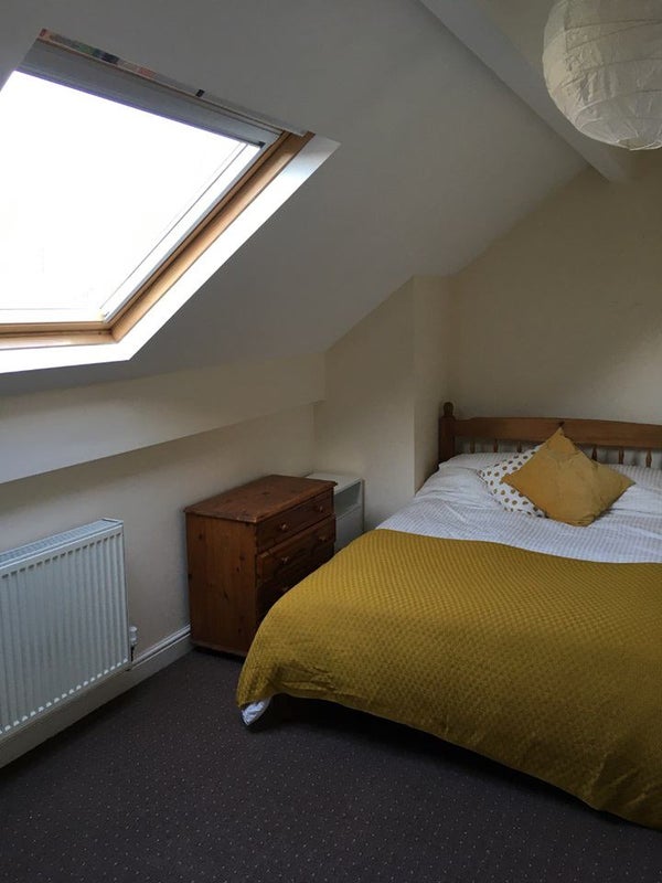 Room Abbeydale Road in Sheffield