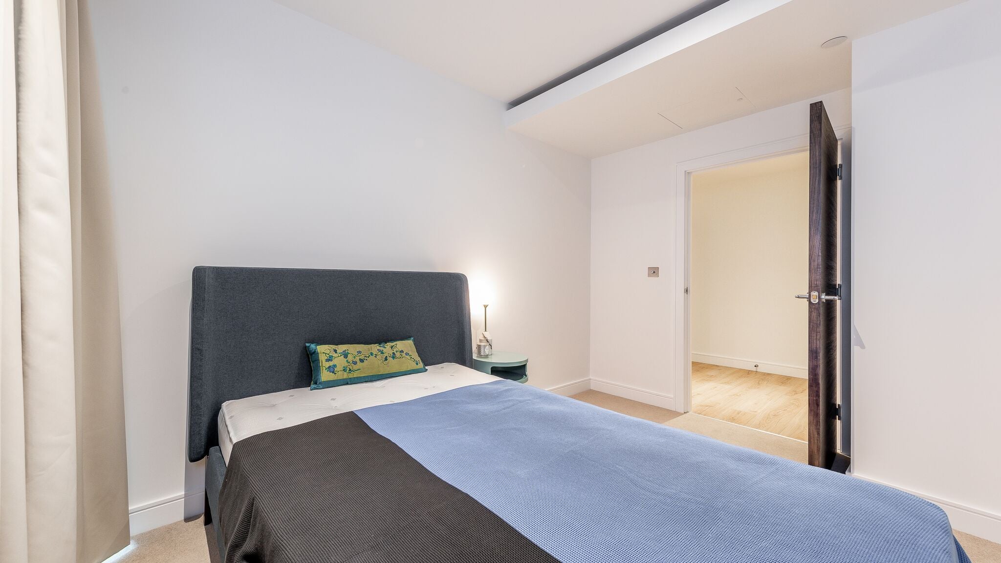 Flat Beadon Road in Greater London