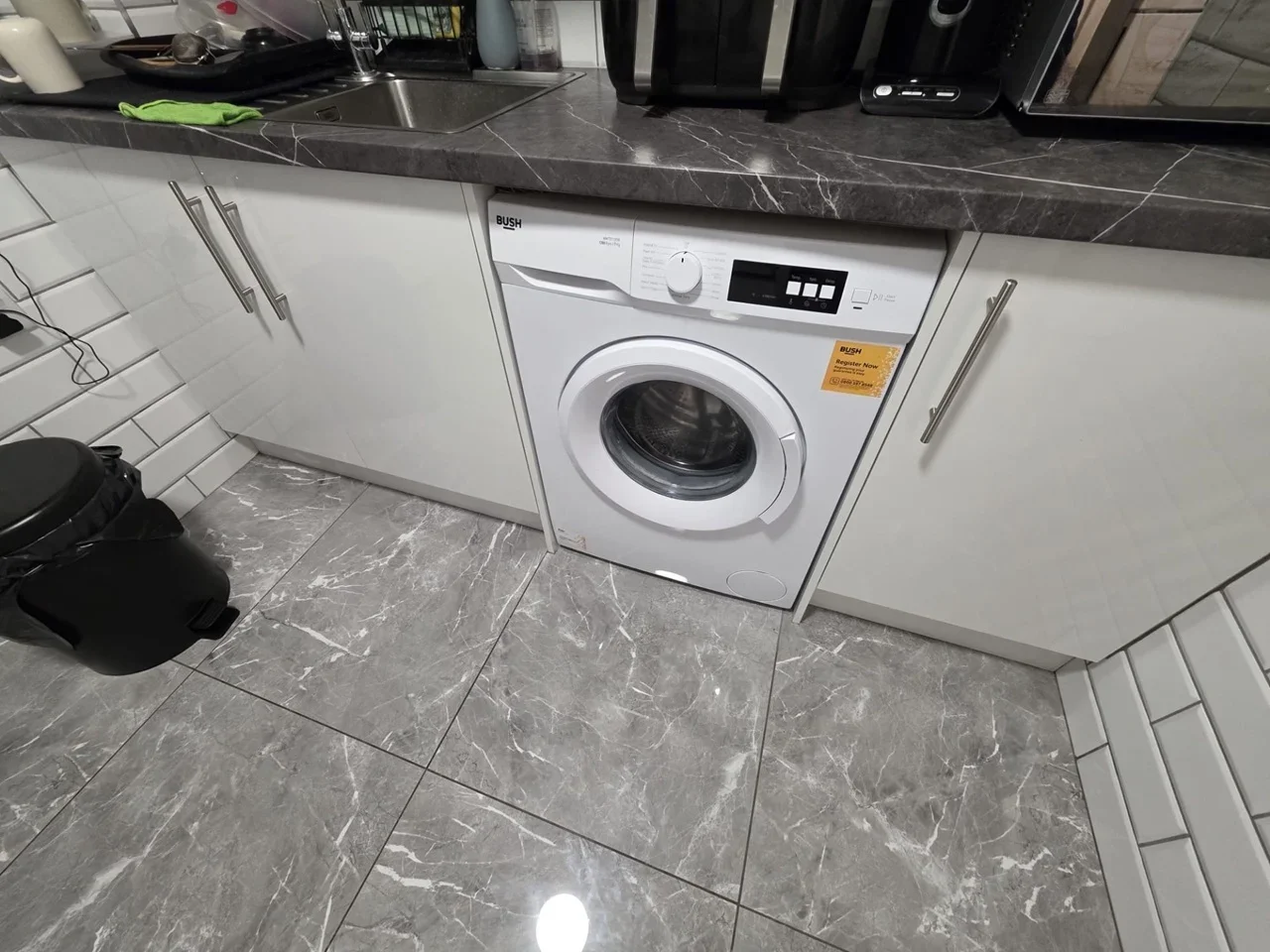 Room Kimberley Road in Greater London