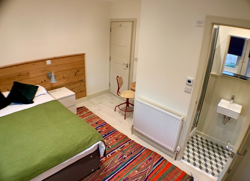 Room Pen Park Road in Bristol