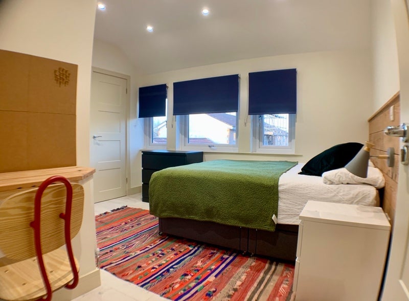 Room Pen Park Road in Bristol