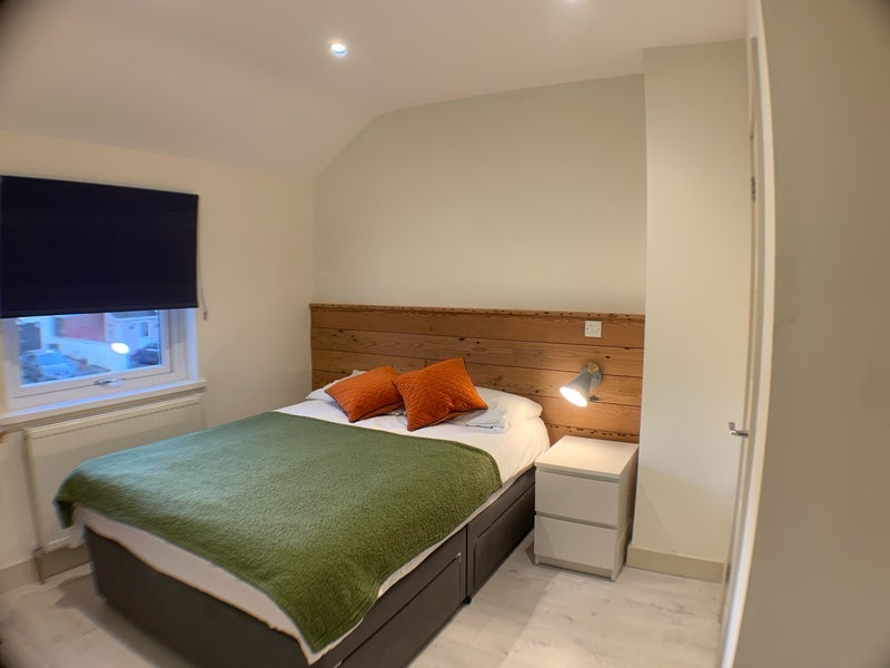 Room Pen Park Road in Bristol