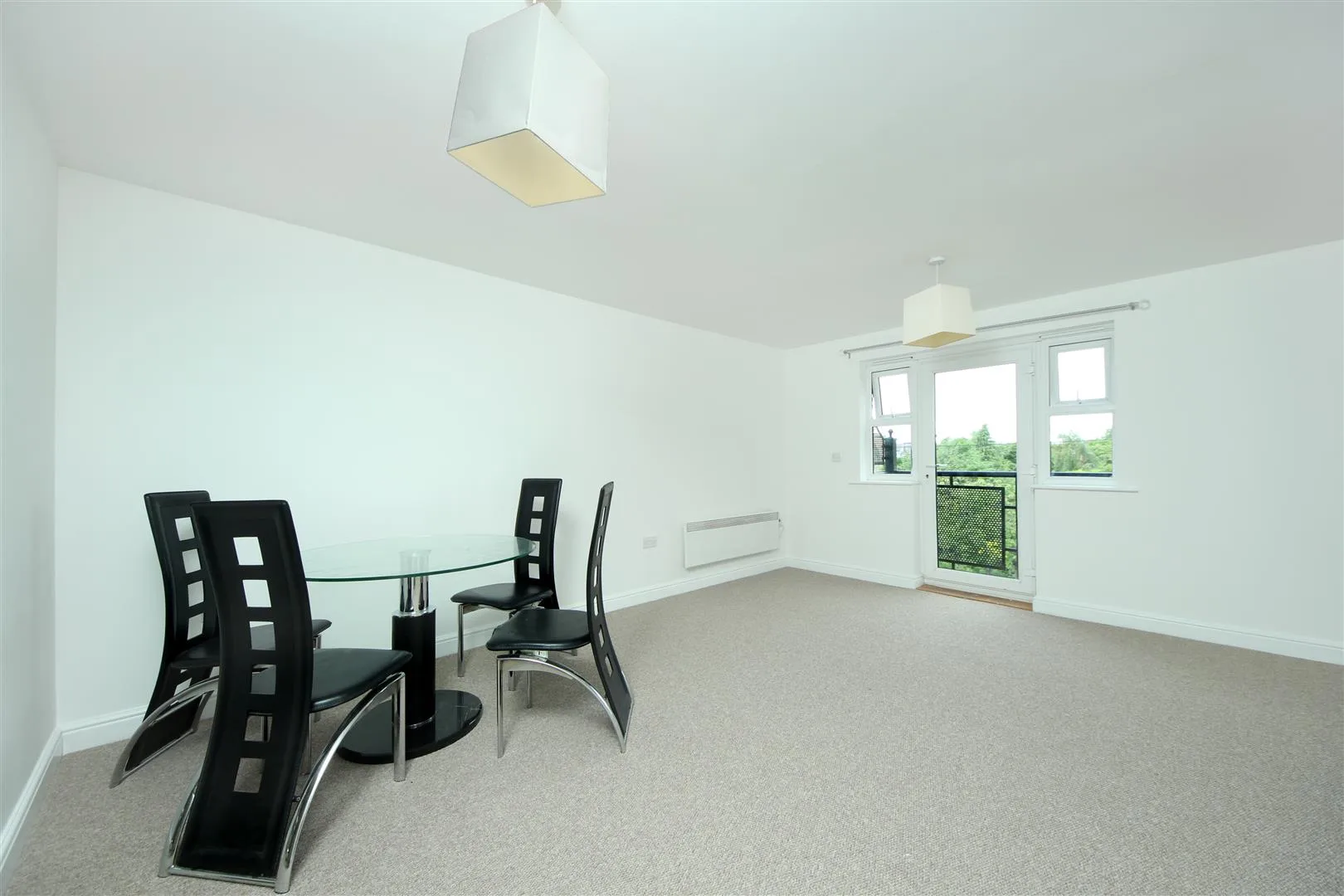 Flat Twyford Crescent in Greater London
