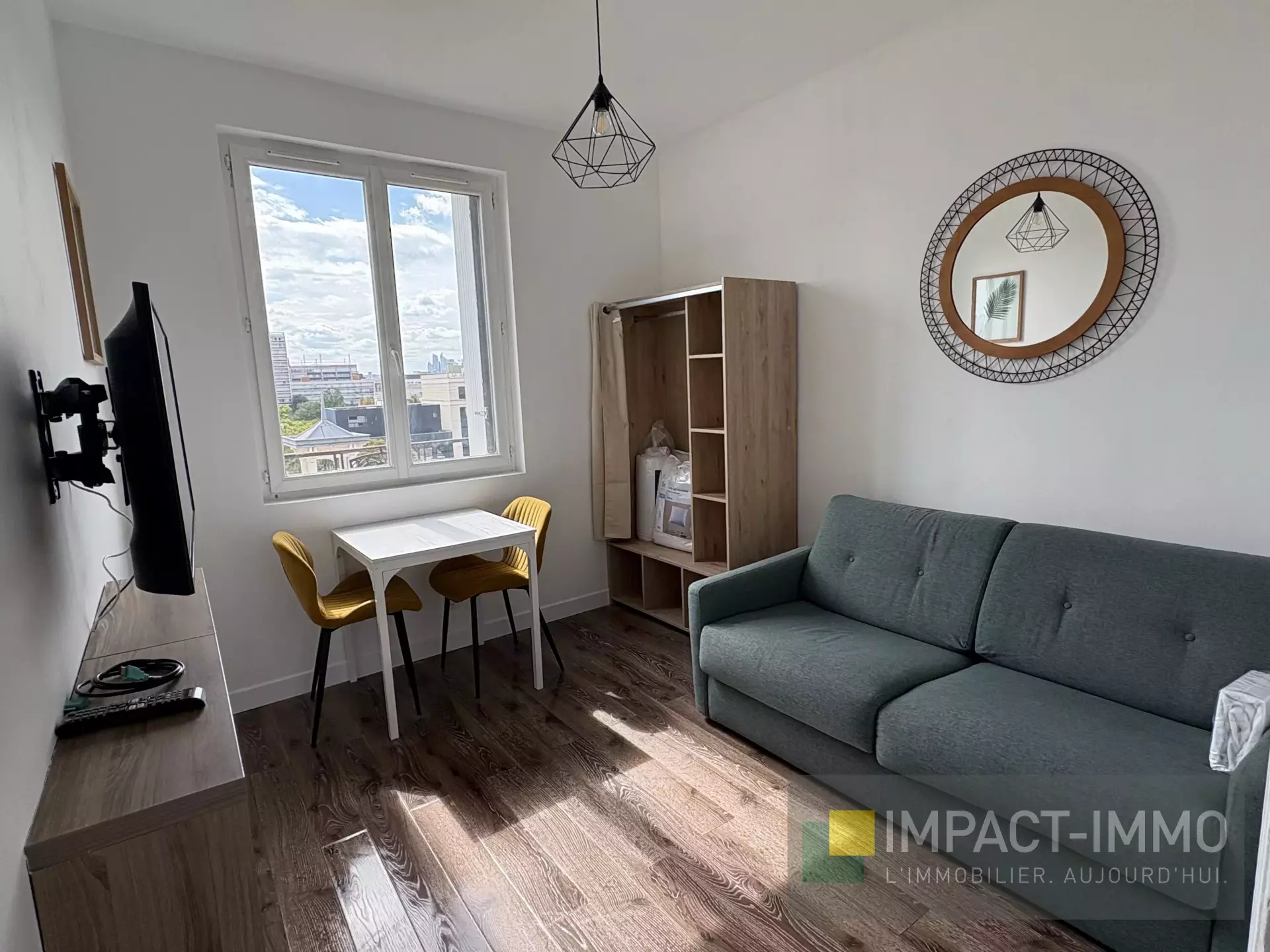 Flat Rue d'Alsace in Clichy