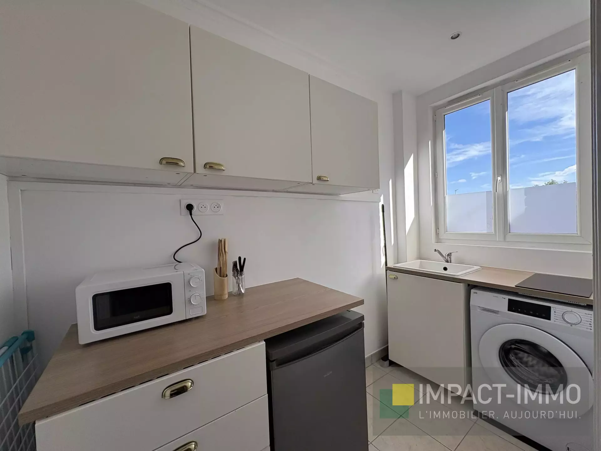 Flat Rue d'Alsace in Clichy