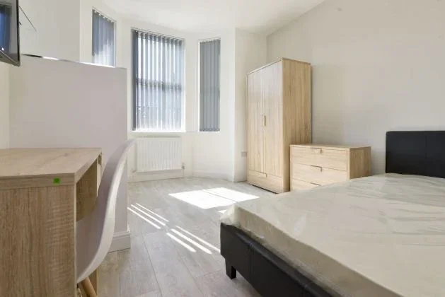 Room Coundon Road in Coventry