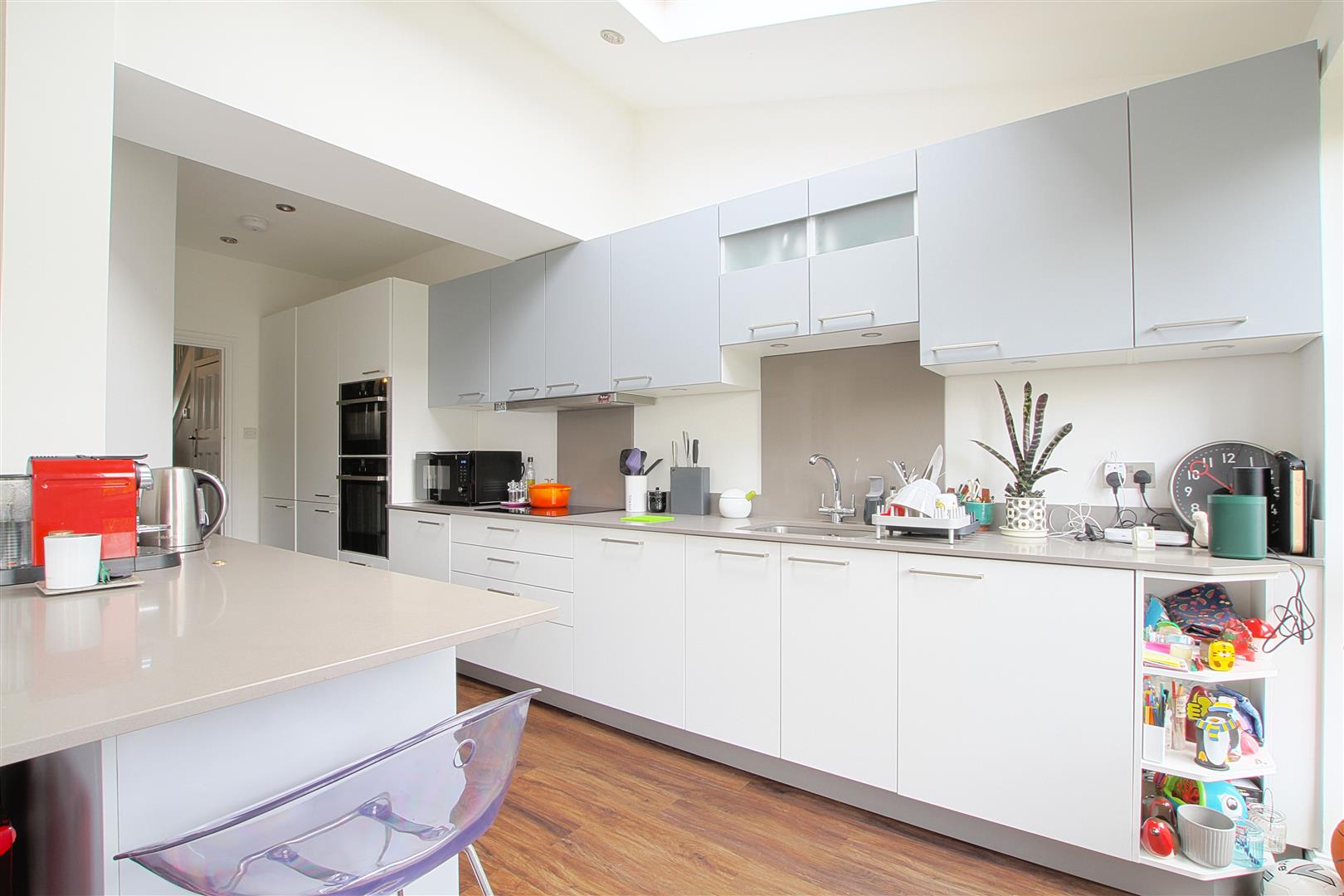 House Erlesmere Gardens in Greater London
