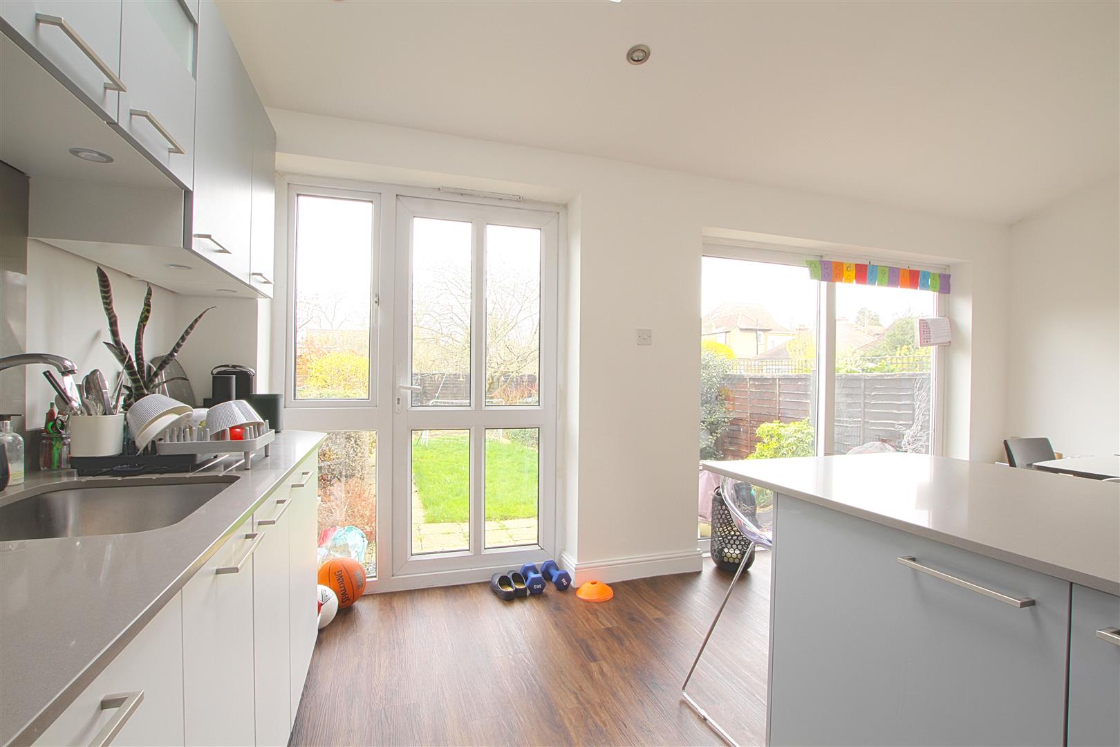 House Erlesmere Gardens in Greater London