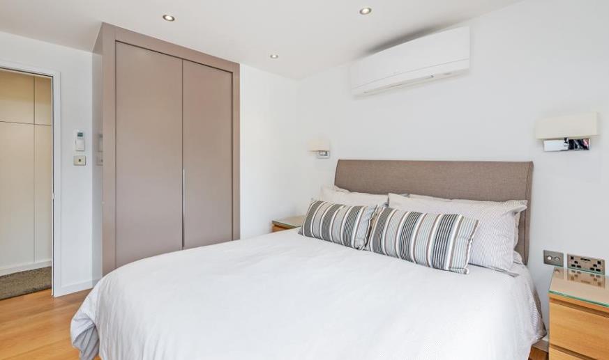 House Bendall Mews in City of Westminster