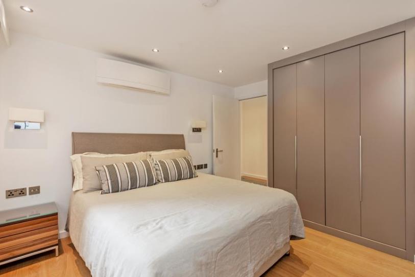 House Bendall Mews in City of Westminster