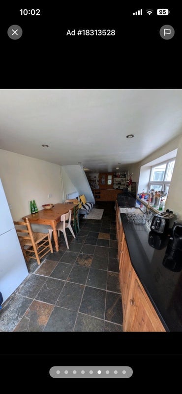 Room Foxcote Road in Bristol