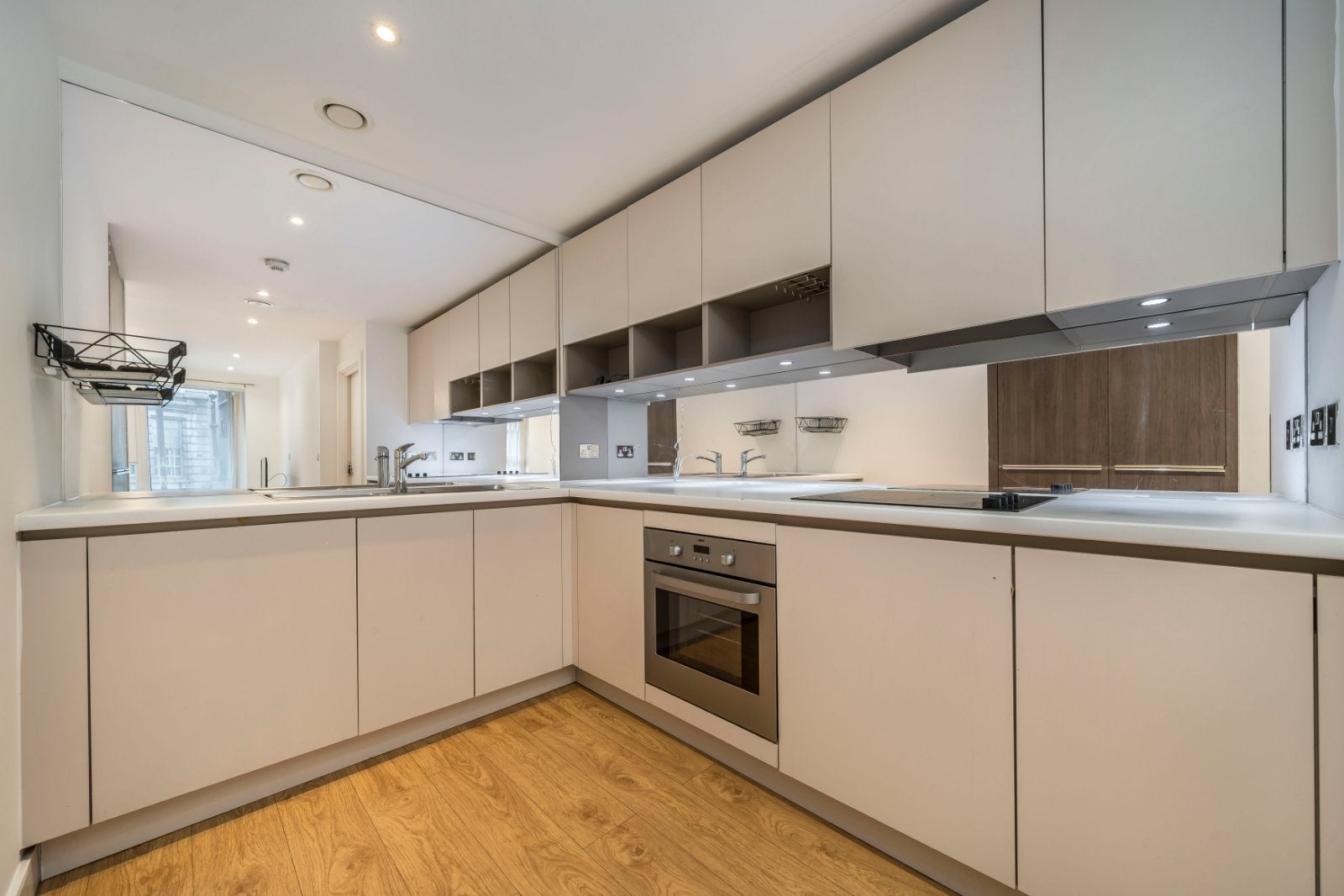 Flat Blackheath Road in Greater London