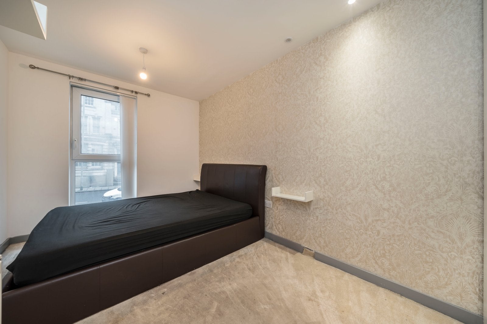 Flat Blackheath Road in Greater London