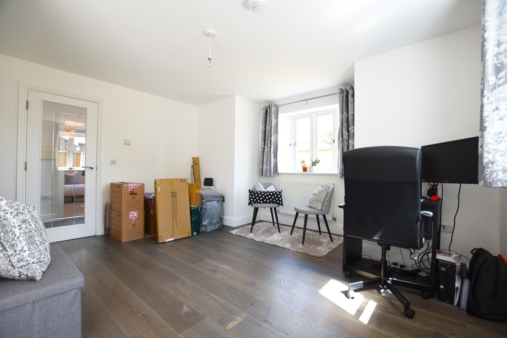 Flat Thomas Barnardo Way in Greater London