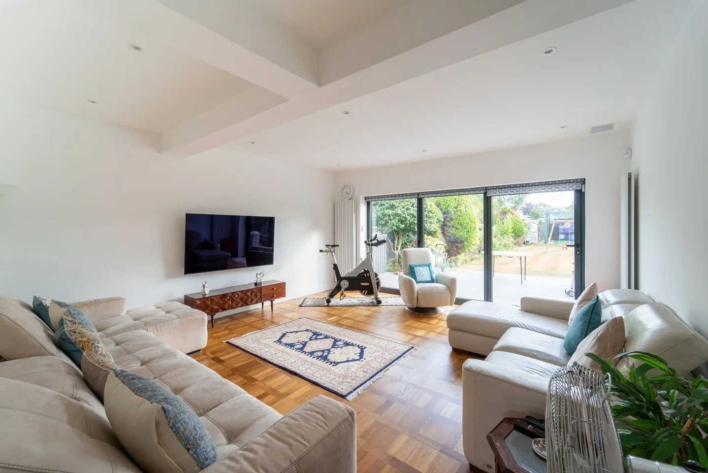 House Swakeleys Drive in Greater London