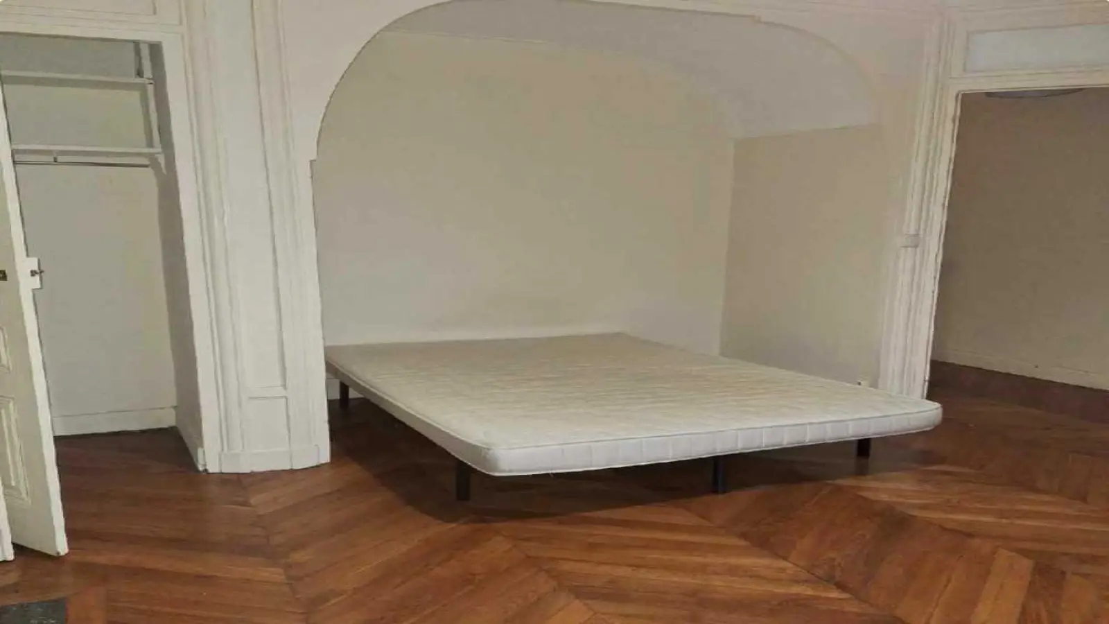 Room Rue Neuve in Lyon