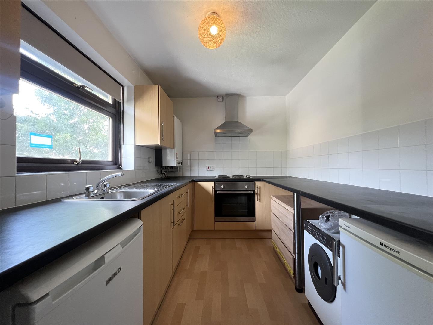 Flat Lambourne Court in Greater London