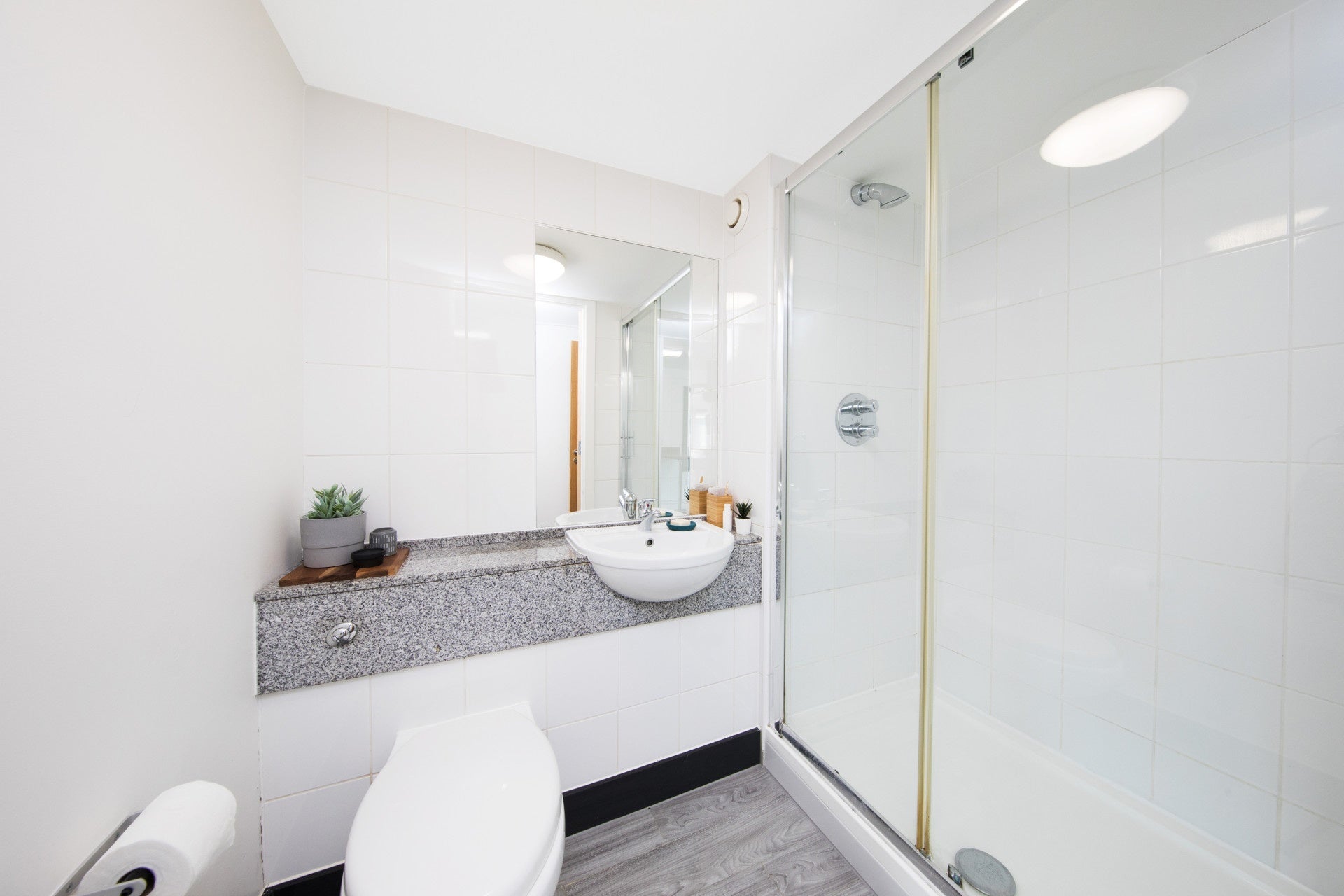 Room Prescot Street in Liverpool