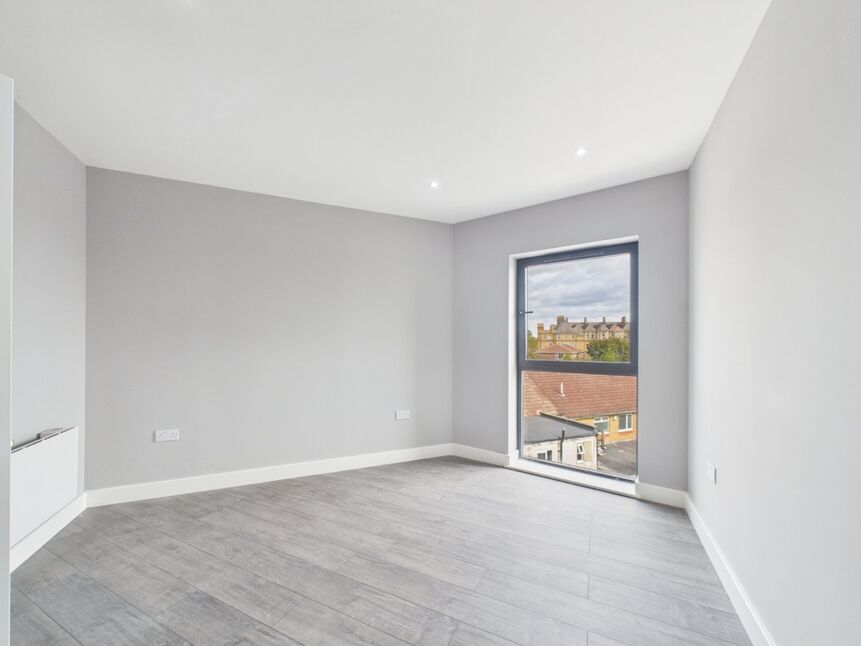 Flat King Edward's Road in Greater London