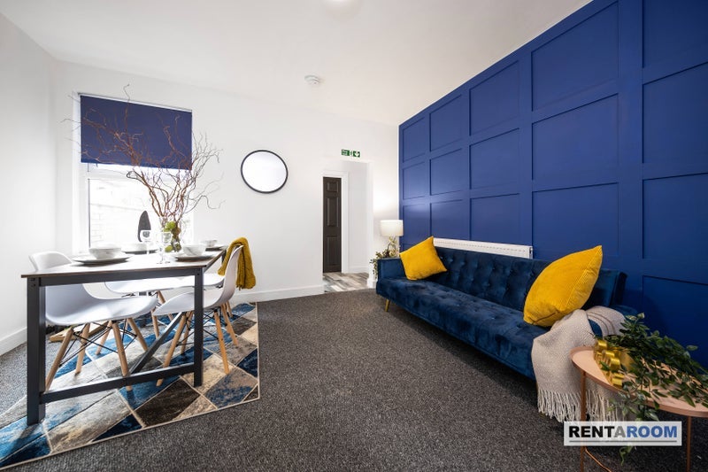 Room Heath End Road in Nuneaton and Bedworth
