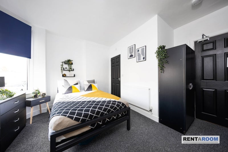 Room Heath End Road in Nuneaton and Bedworth