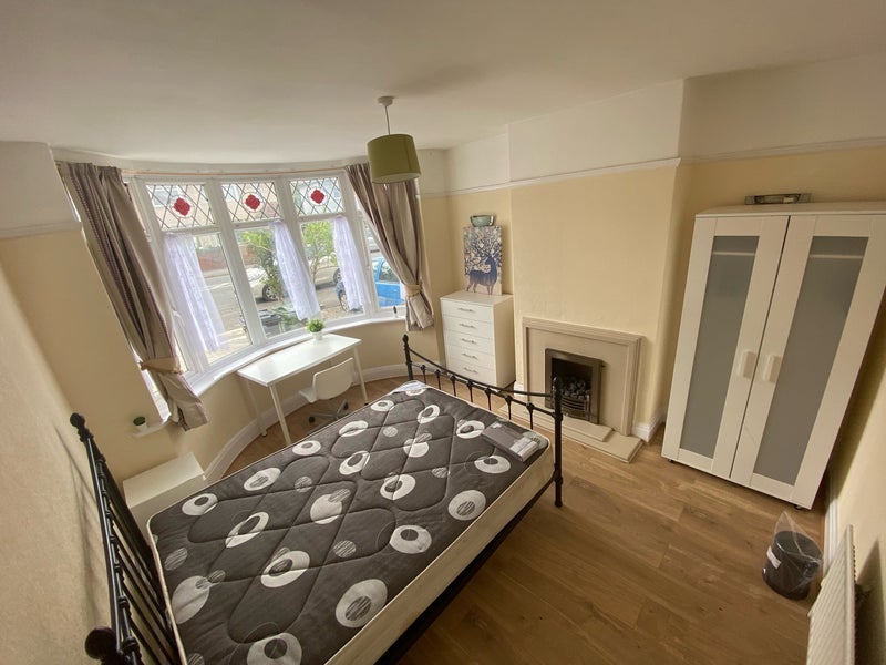 Room Filton Avenue in Bristol