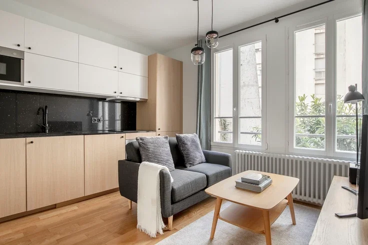 Flat Rue Augereau in Paris