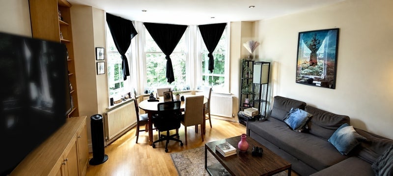 Room Fairhazel Gardens in Greater London