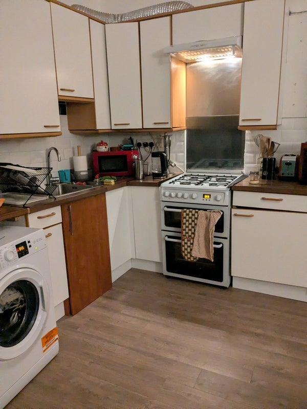 Room Gibson Street in Glasgow