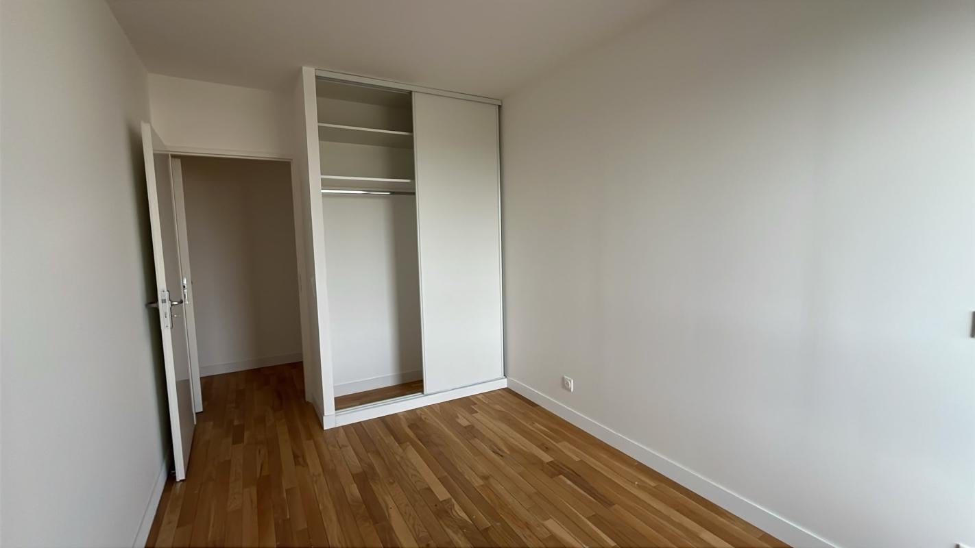 Flat Boulevard Charles de Gaulle in Colombes