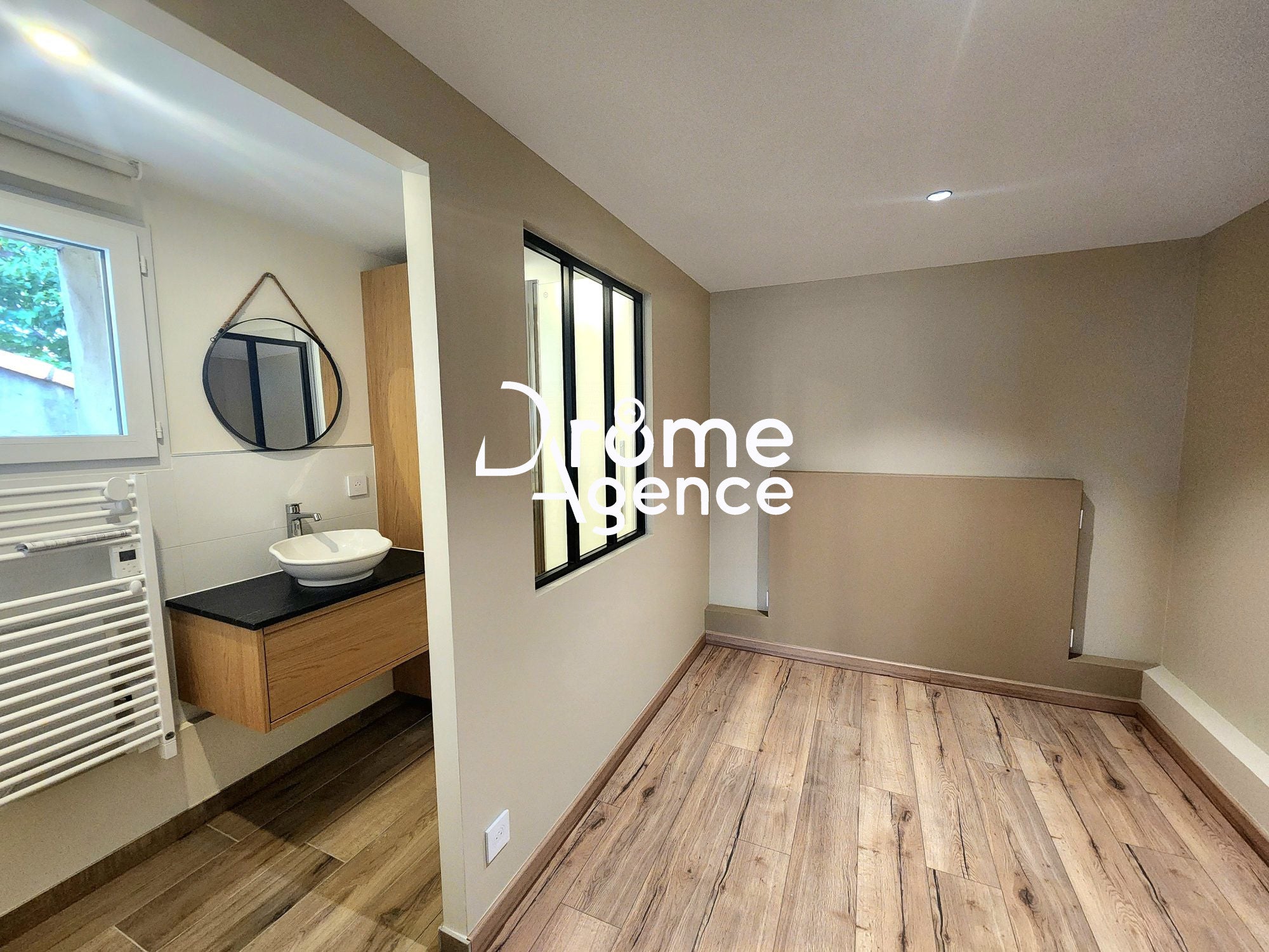Flat Rue Pierre Curie in Guilherand-Granges