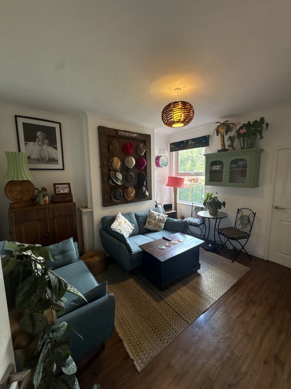 Room Querneby Road in Nottingham