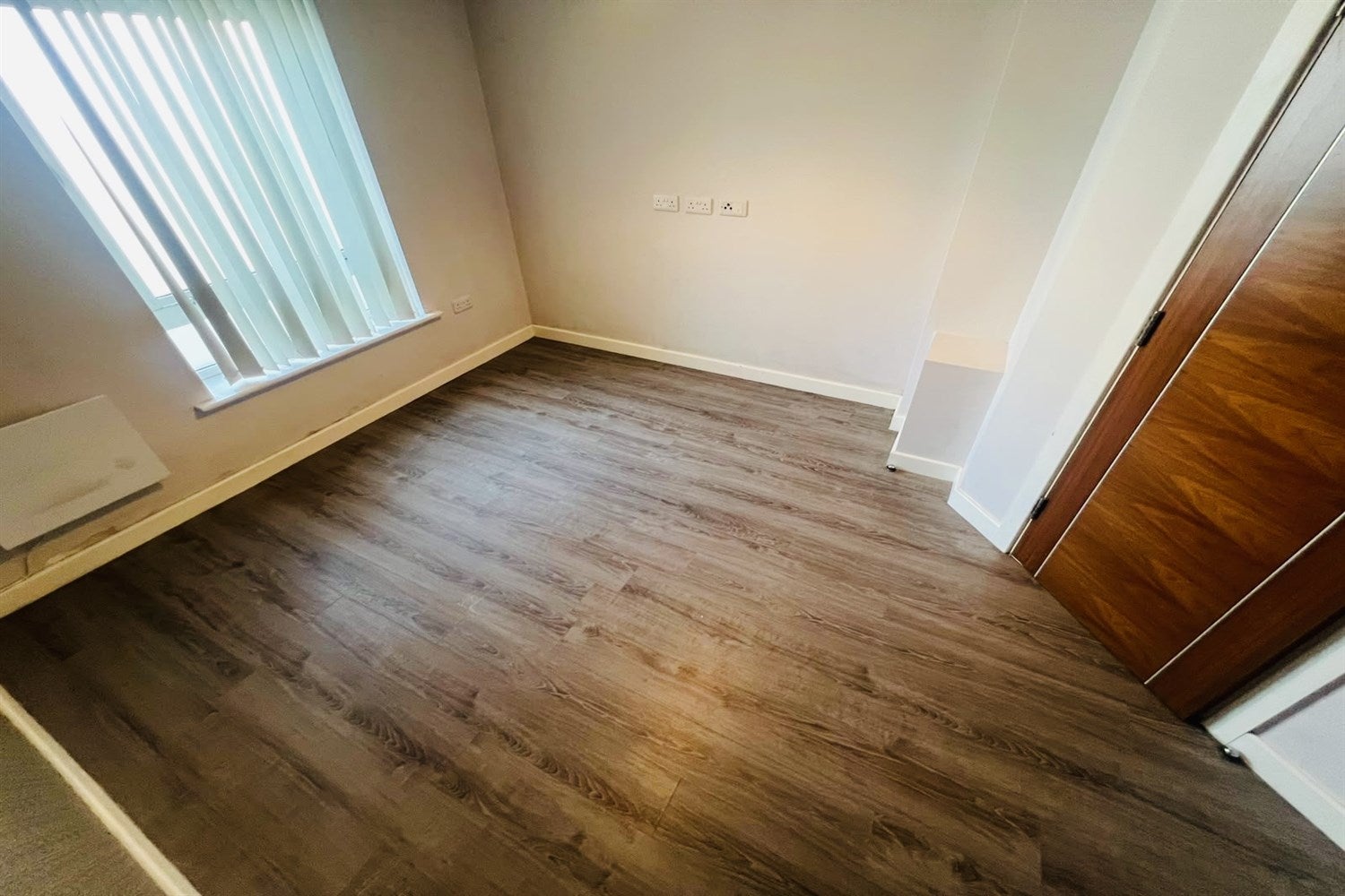 Flat Leigh Road in Southend-on-Sea
