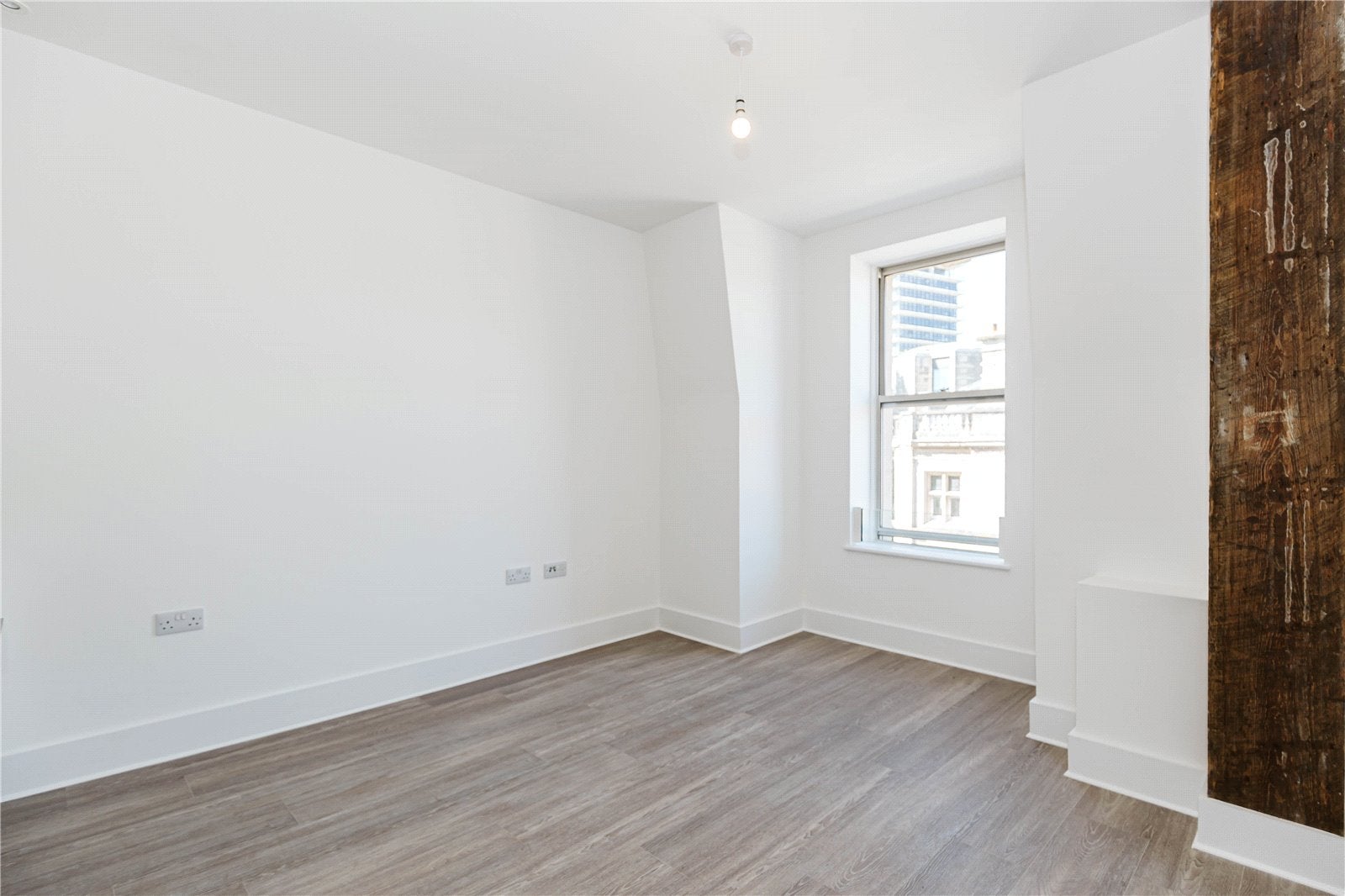 Flat Baldwin Street in Bristol