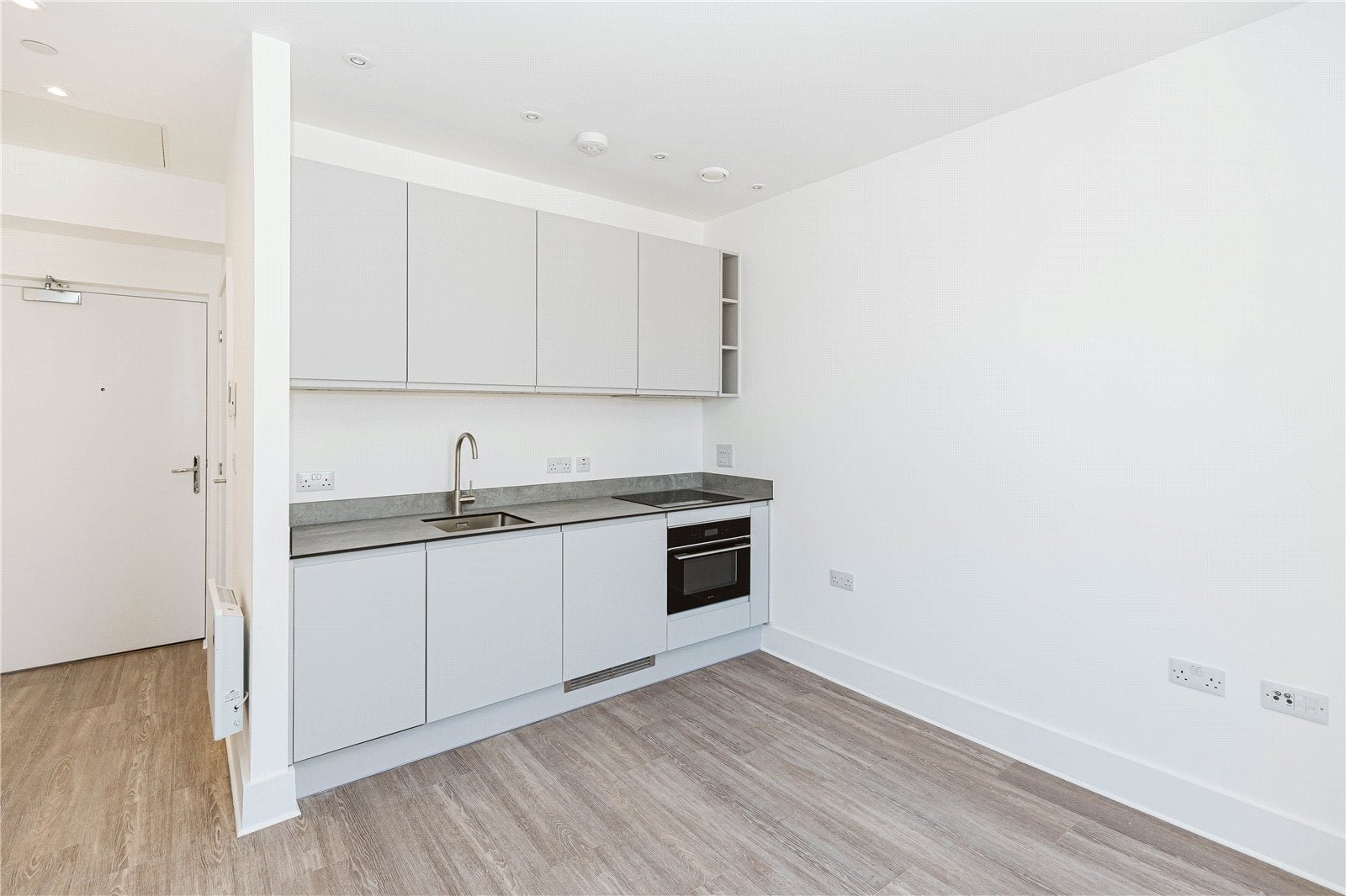 Flat Baldwin Street in Bristol