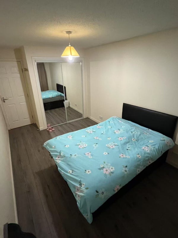 Room Yorkhill Parade in Glasgow