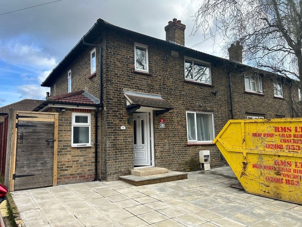 Room Meadowside in Greater London