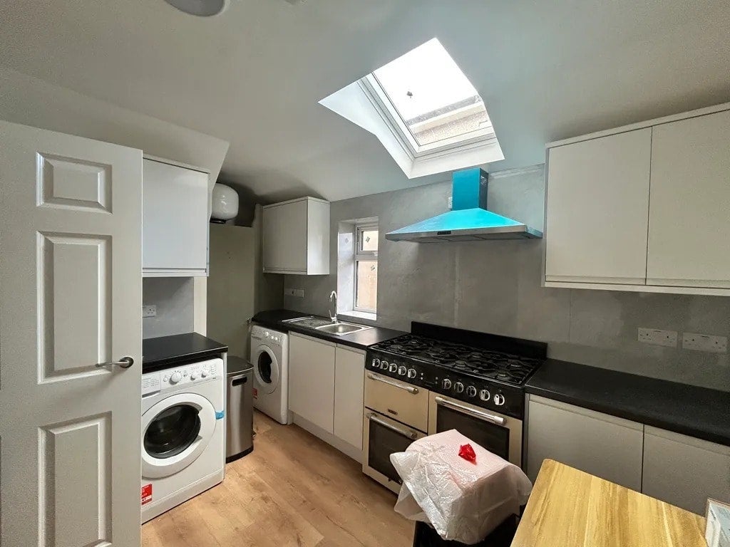 Room Meadowside in Greater London