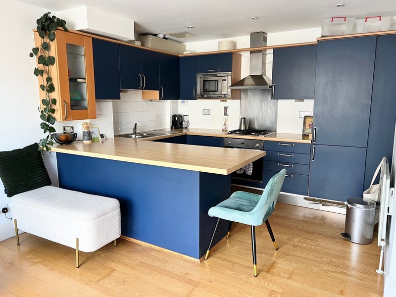 Flat Britton Street in Greater London