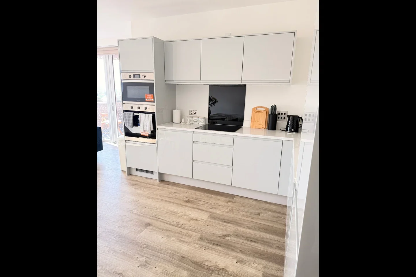 Flat Elmsleigh Road in Borough of Spelthorne