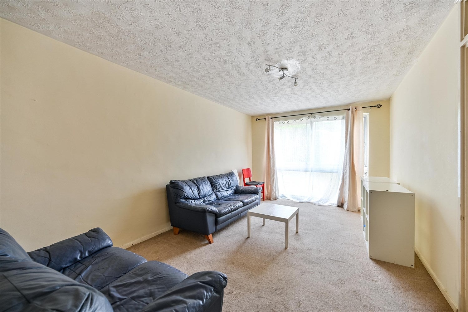 Flat Josephine Court in Reading