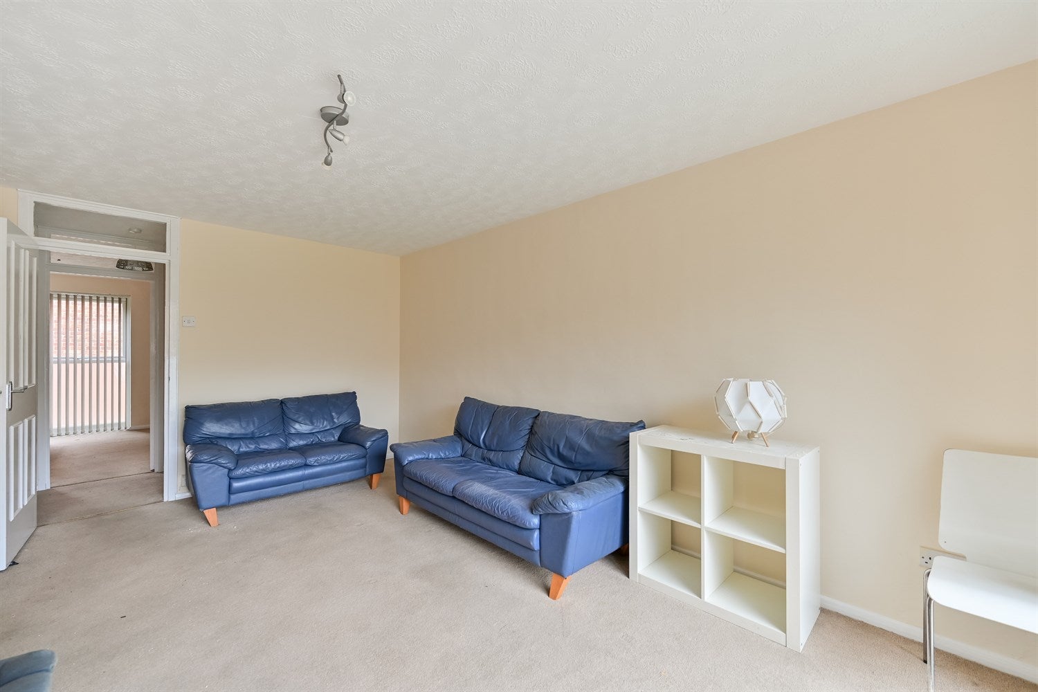 Flat Josephine Court in Reading
