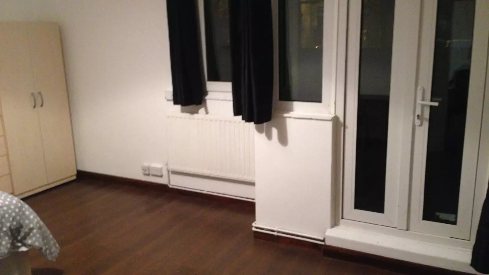 Flat Hunton Street in Greater London