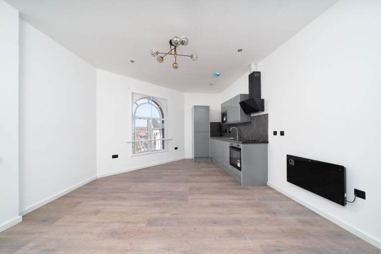 Flat Moulsham Street in Chelmsford