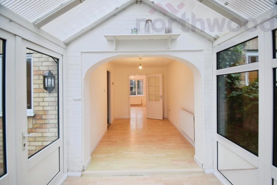 House Suters Drive in Broadland