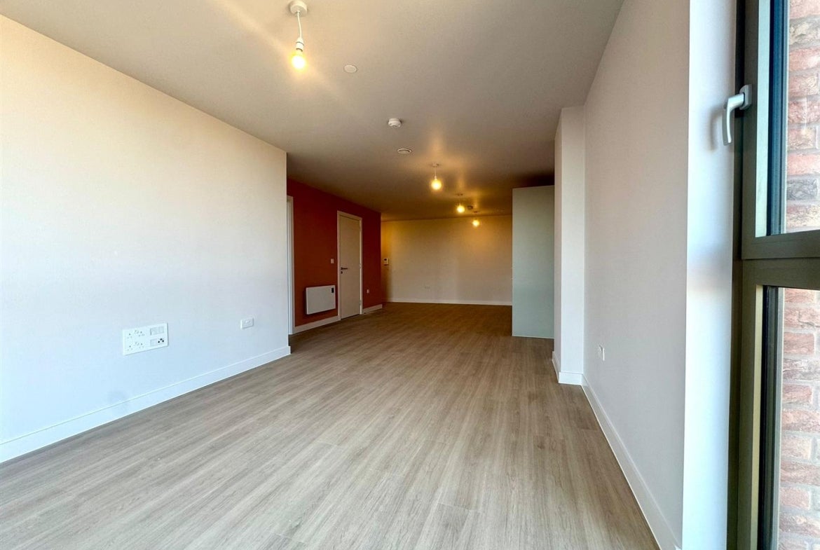 Flat Botanical Avenue in Trafford
