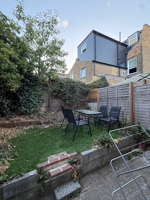 Room Glyn Road in Greater London
