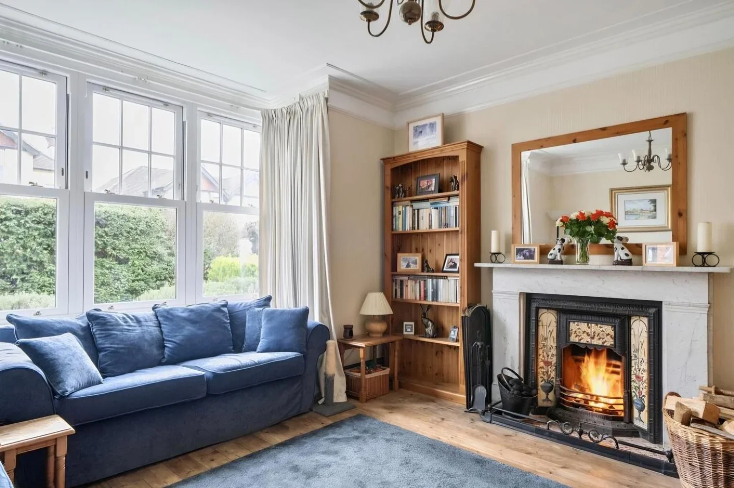 Room Station Road in Tandridge