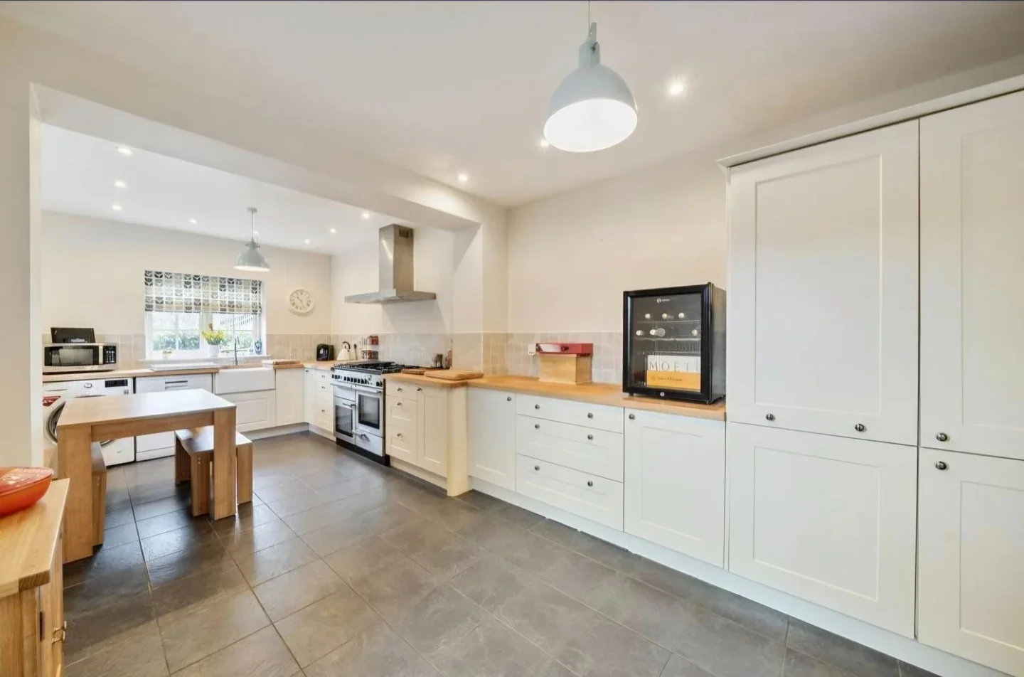 Room Station Road in Tandridge