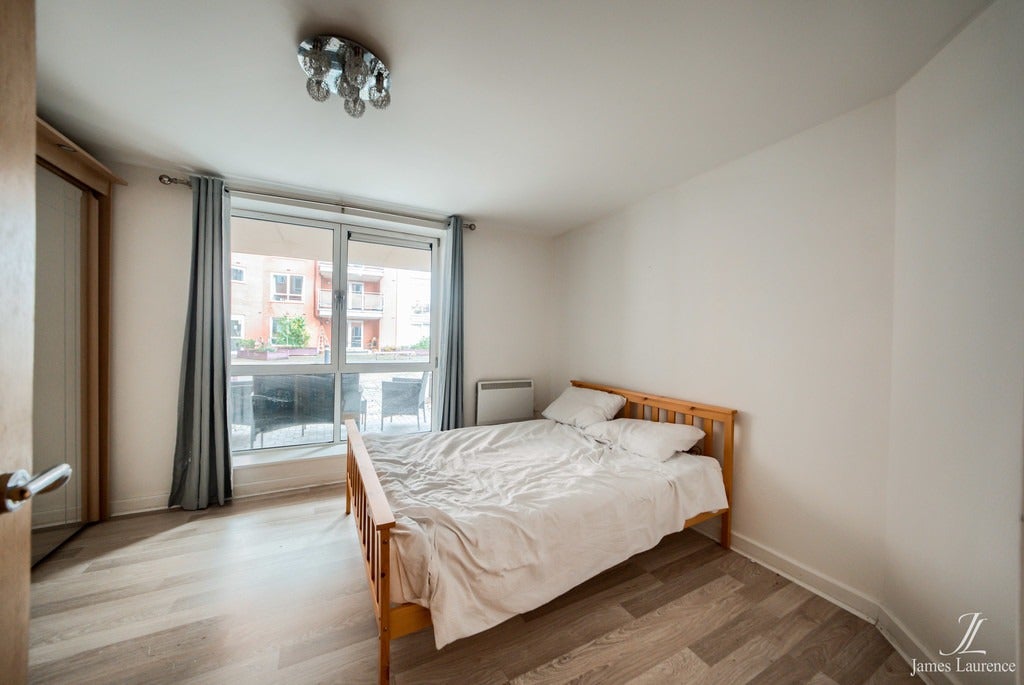Flat Regent Place in Birmingham